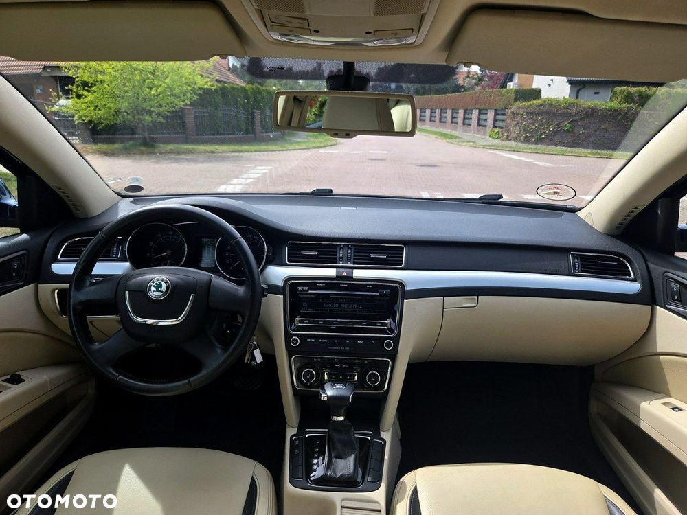 Skoda Superb 3.6 V6 4x4 DSG Elegance - 13