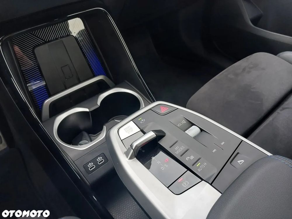 BMW X1 sDrive18i sport - 16