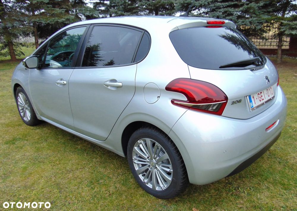 Peugeot 208 PureTech 82 Start & Stop Style - 10