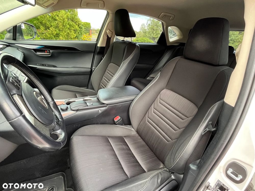 Lexus NX 200t Elite AWD - 12