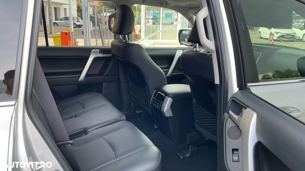 Toyota Land Cruiser 2.8l Turbo D-4D A/T AVS 5 locuri Luxury - 15