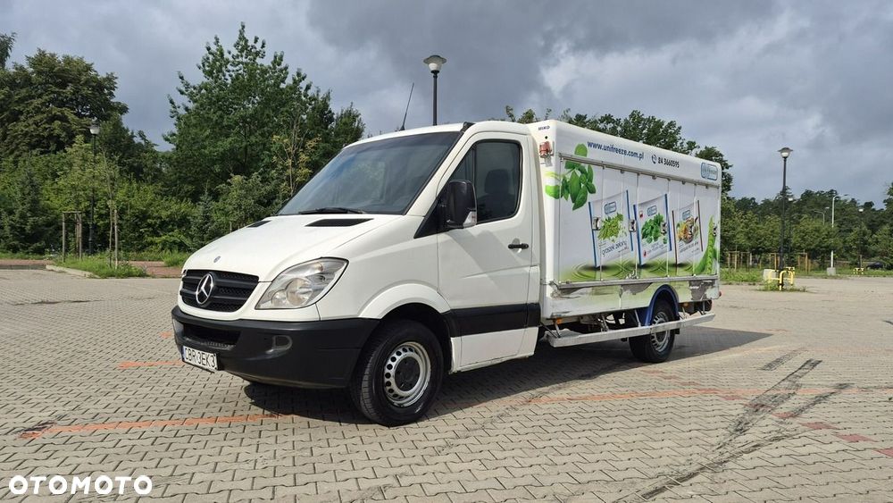 Mercedes-Benz Sprinter - 3