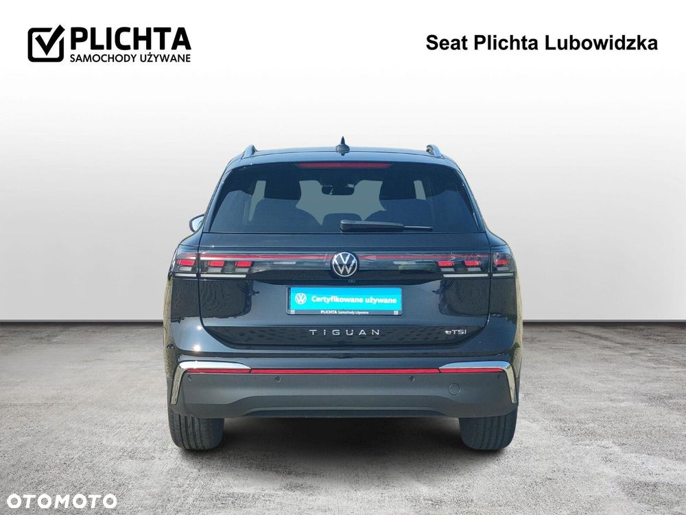 Volkswagen Tiguan - 4