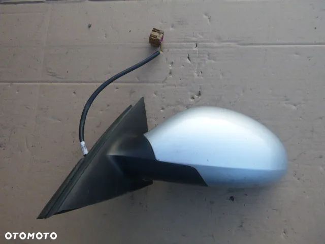 LUSTERKO LEWE ELEKTRYCZNE SEAT IBIZA III CORDOBA II 3 PINY - 1