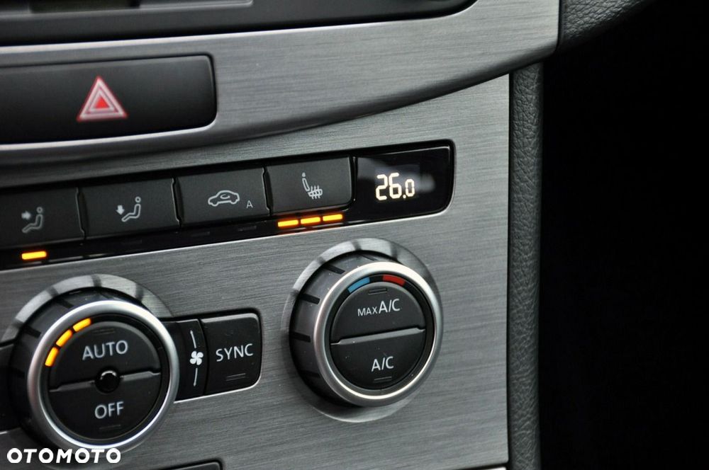 Volkswagen Passat - 34