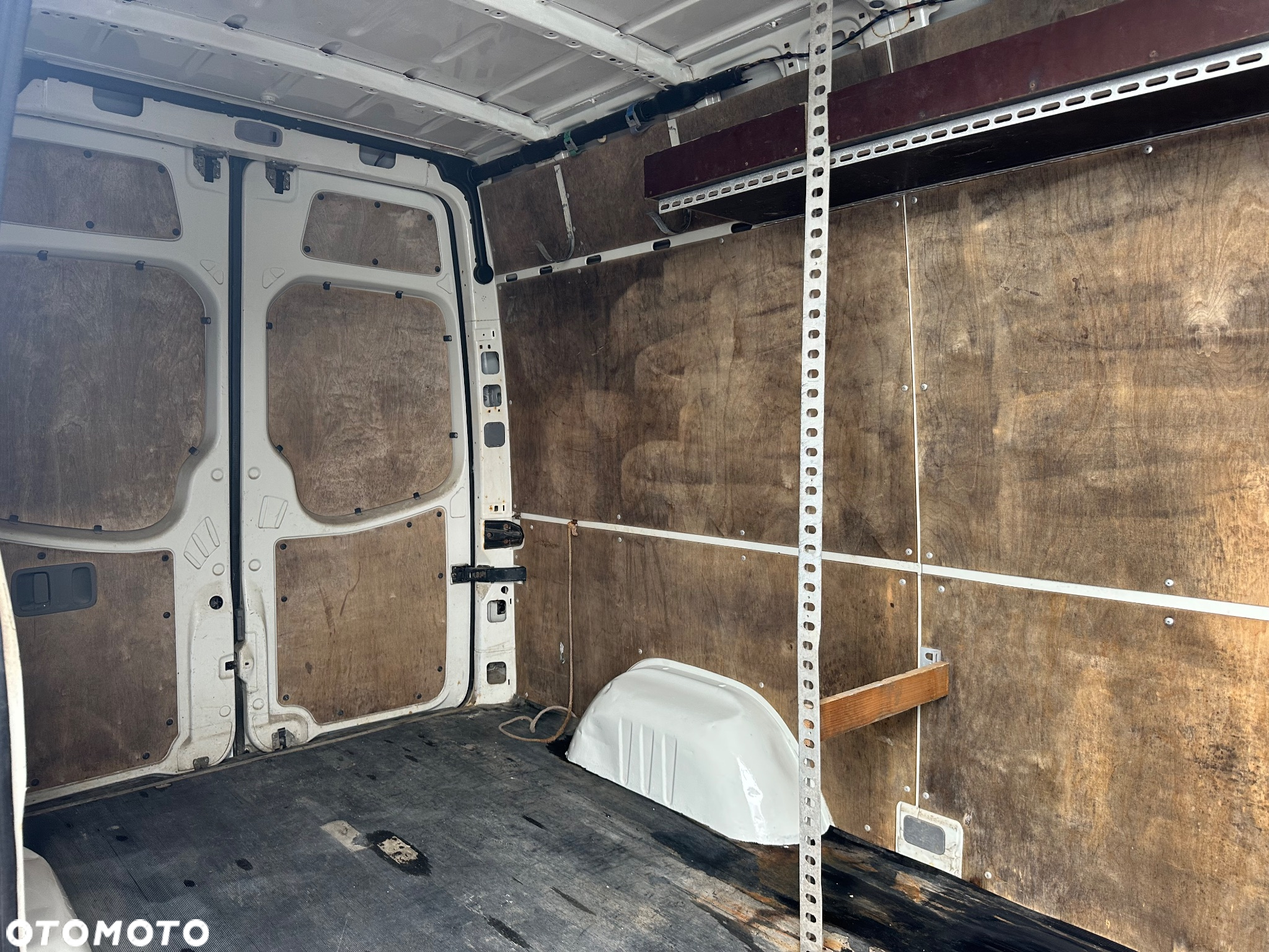 Volkswagen Crafter 2.5tdi 136ps 2010r L2H2 klima - 14