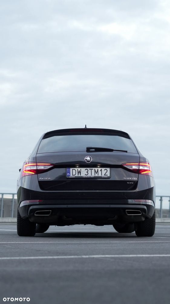 Skoda Superb 2.0 TSI 4x4 L&K DSG - 2