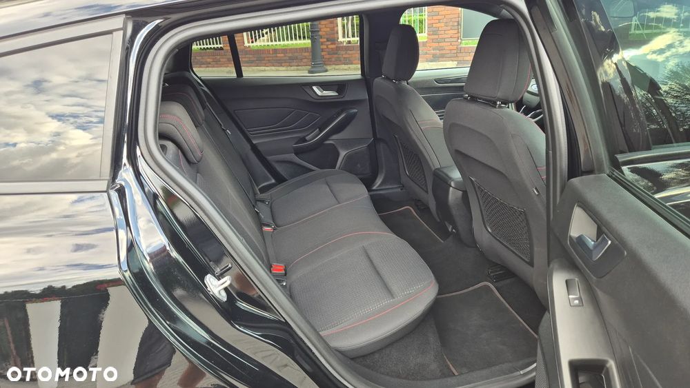 Ford Focus 2.0 EcoBlue ST-Line Business - 14