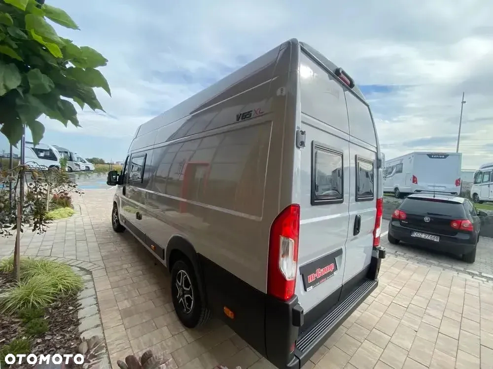 Rapido Fourgon V65 XL - 3