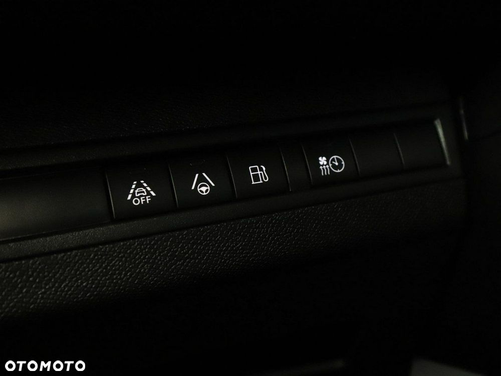 Peugeot 3008 Plug-In Hybrid 225 e-EAT8 GT - 37