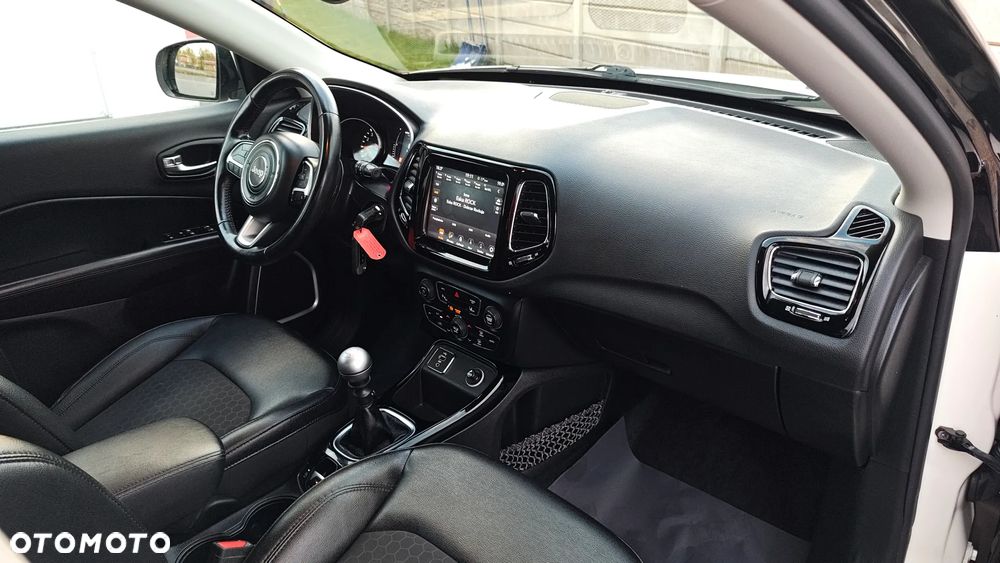 Jeep Compass 1.4 MultiAir Limited - 33