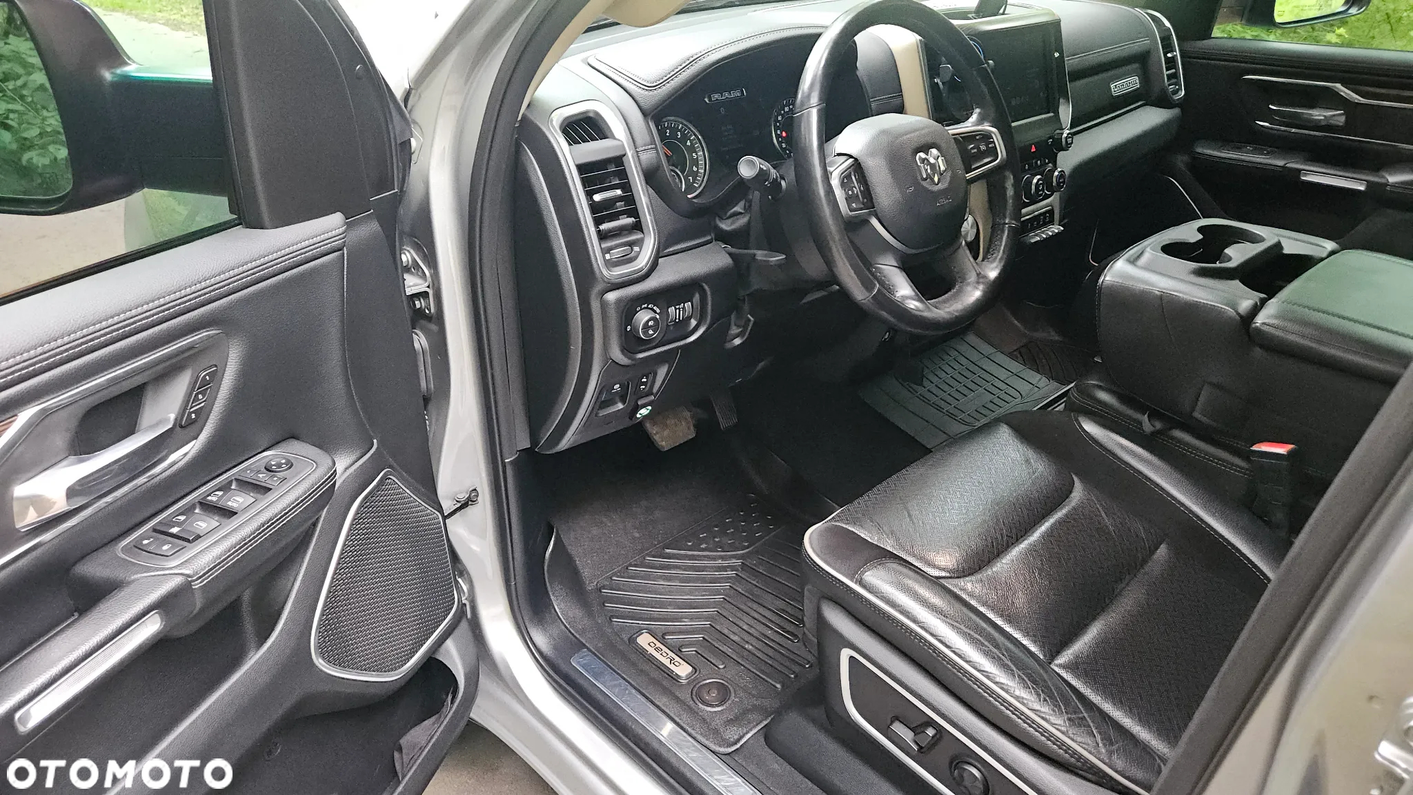 Dodge RAM 1500 5.7 4x4 - 10