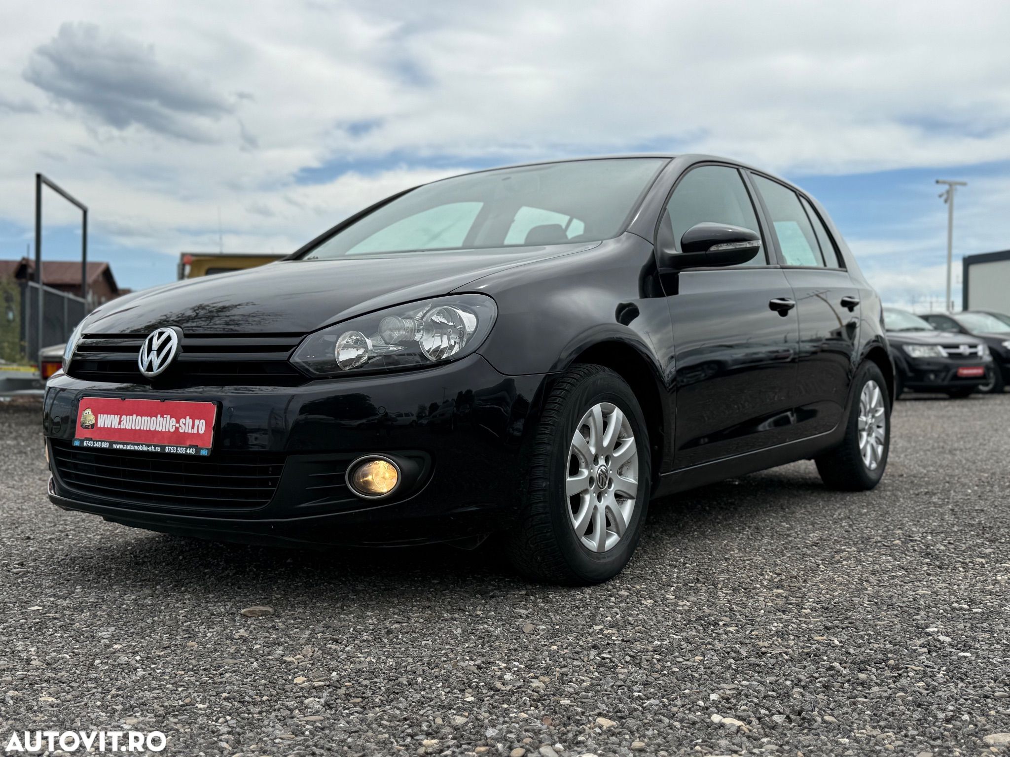 Volkswagen Golf 1.6 Trendline - 1