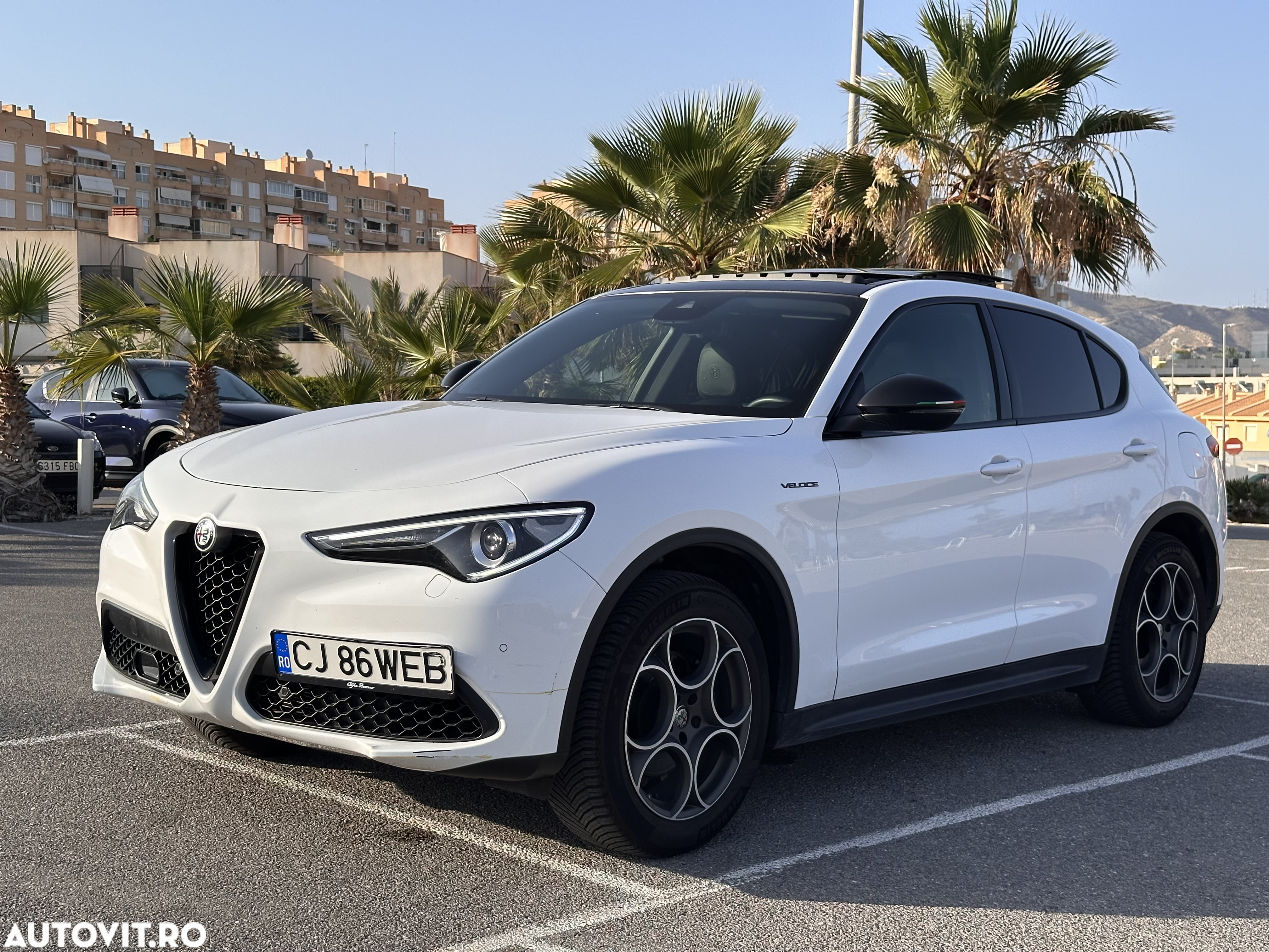 Alfa Romeo Stelvio 2.0 Turbo 16V AT8-Q4 Veloce Ti - 27