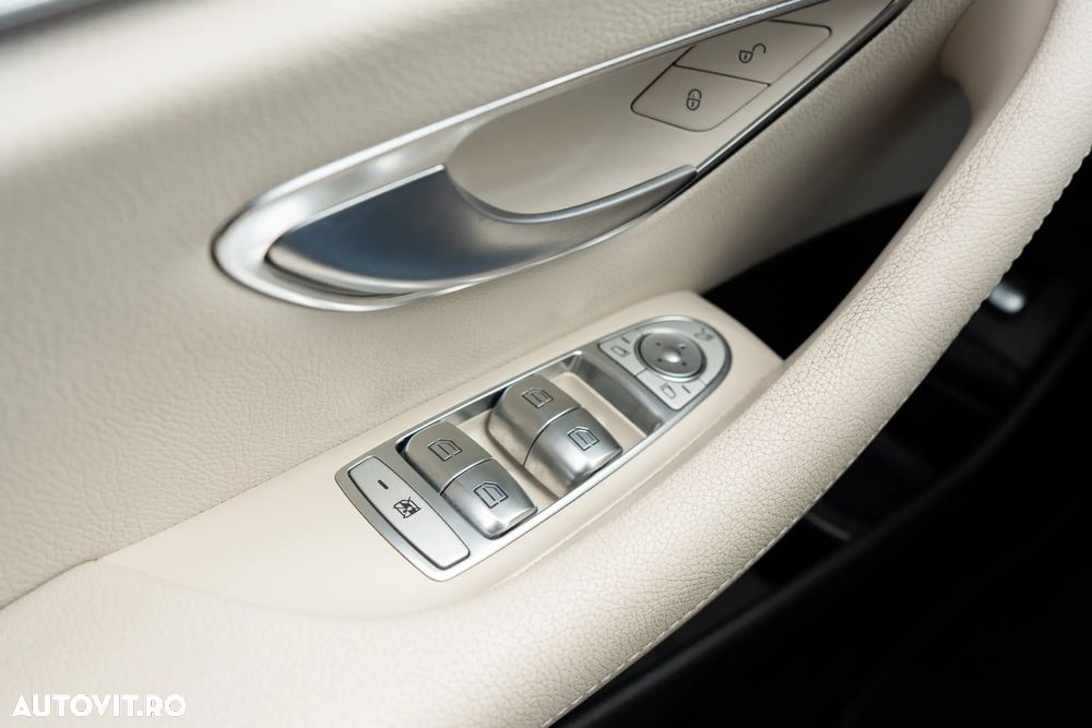 Mercedes-Benz E 400 d 4Matic 9G-TRONIC - 29