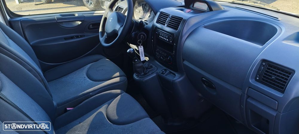 Peugeot EXPERT 1.6 HDI LONGA - 16