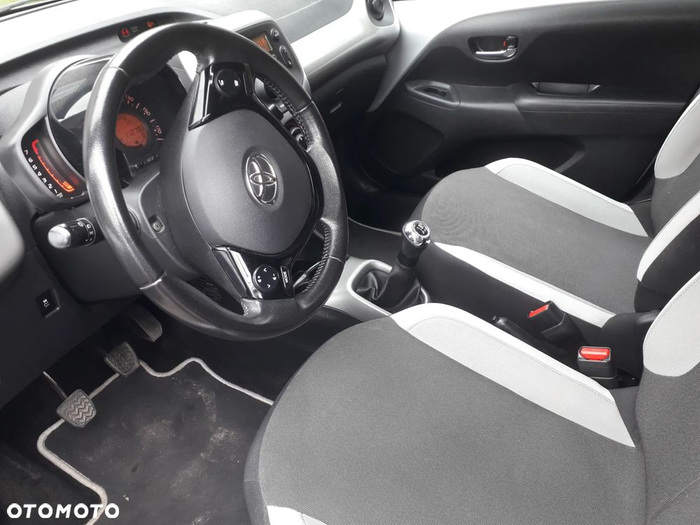 Toyota Aygo x-cite Style Selection - 6