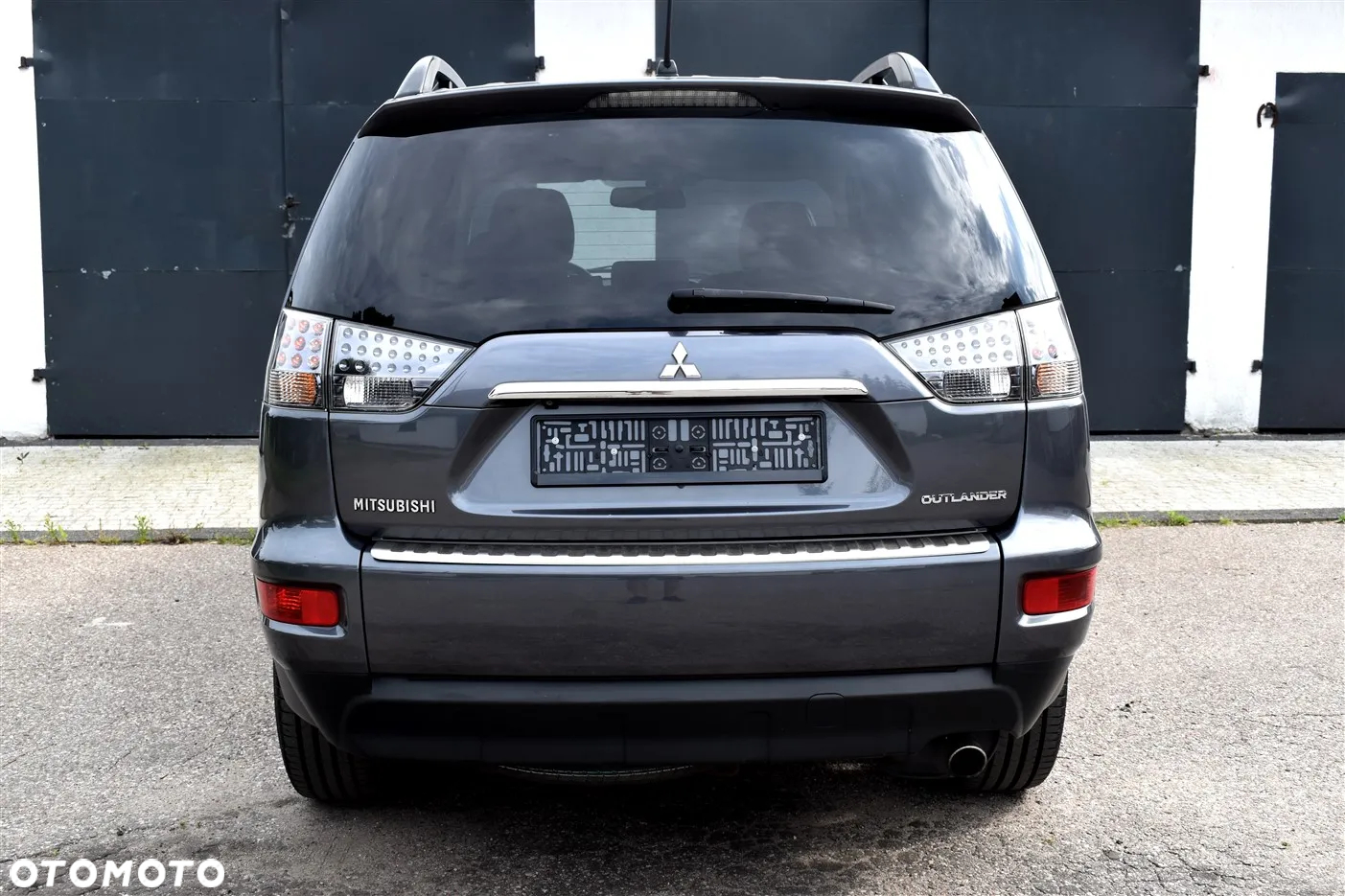 Mitsubishi Outlander 2.0 2WD Invite - 12