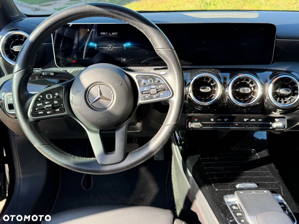 Mercedes-Benz Klasa A 180 7G-DCT Edition 19 - 4