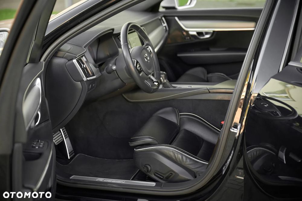 Volvo V90 T4 R-Design - 23