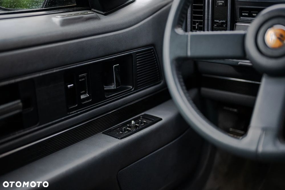 Buick Reatta 3.8 - 11