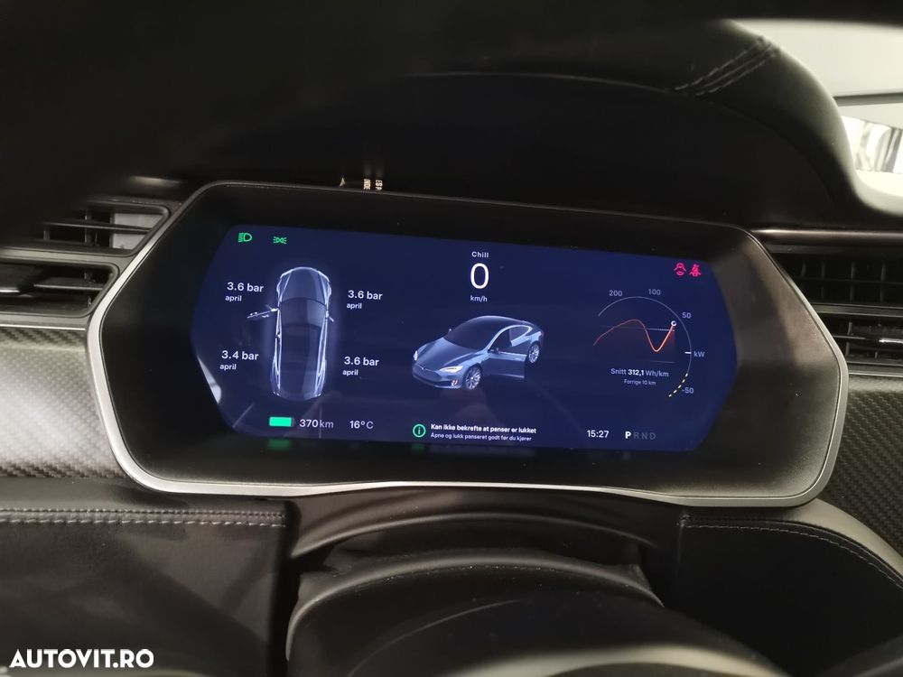 Tesla Model S - 13
