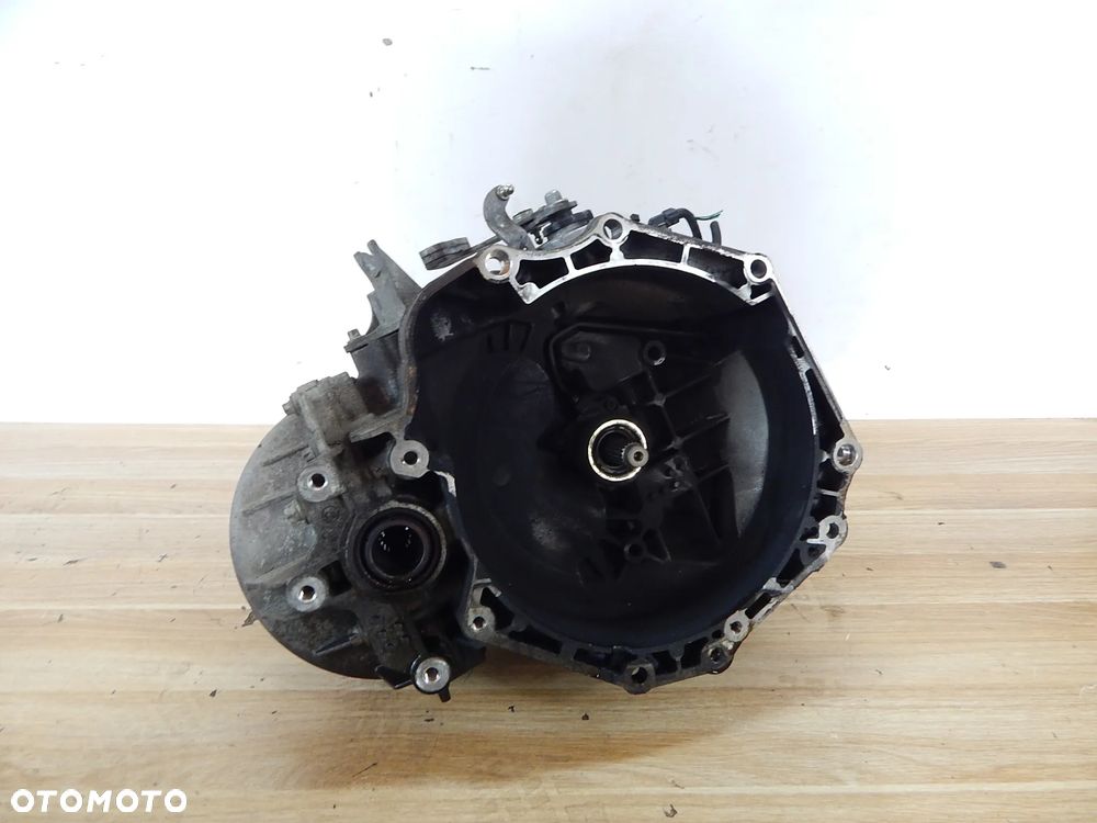 Skrzynia biegów M32 1.6 Turbo SIDI LVP Opel Insignia A 08-17 Lift Astra zafira Łuków części - 2