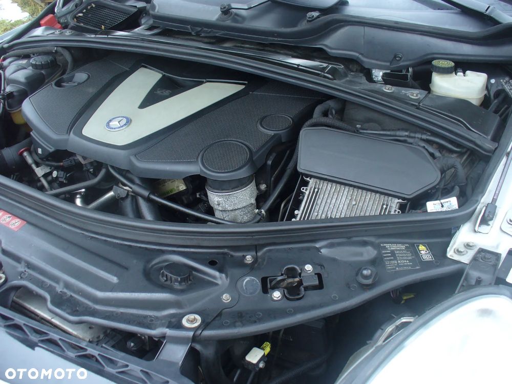 Mercedes-Benz Klasa R - 17