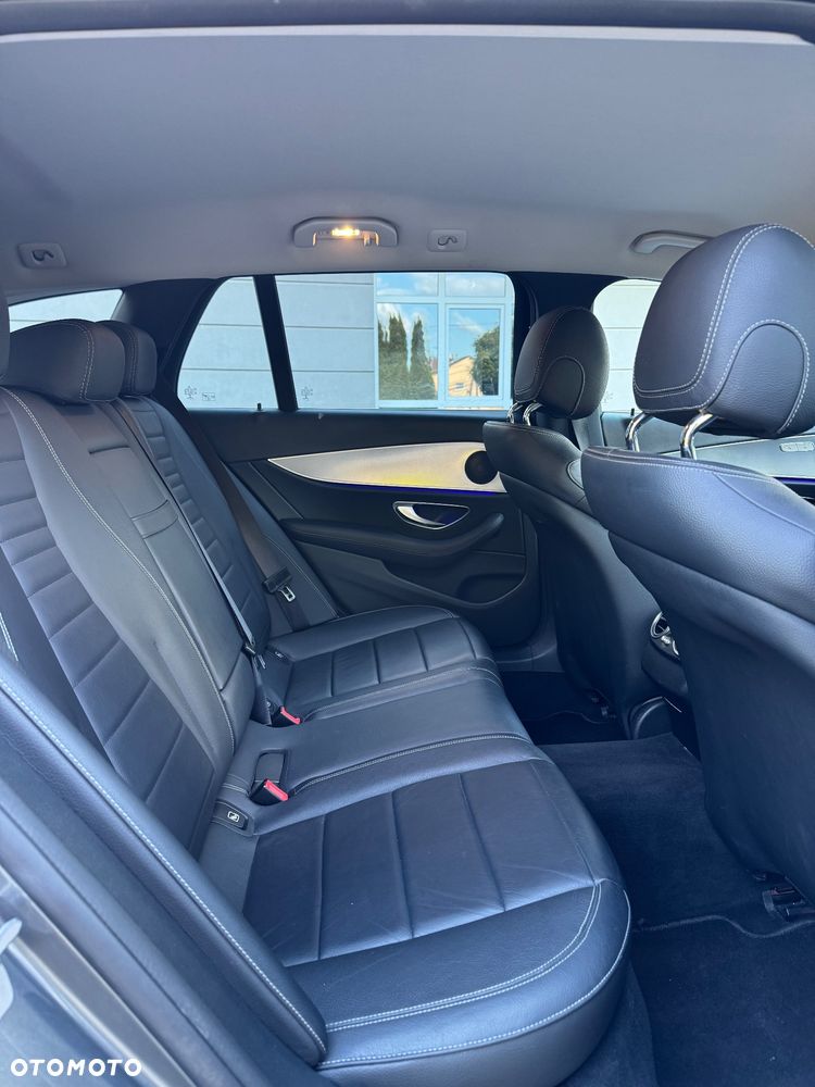 Mercedes-Benz Klasa E 300 de 9G-TRONIC Avantgarde - 35
