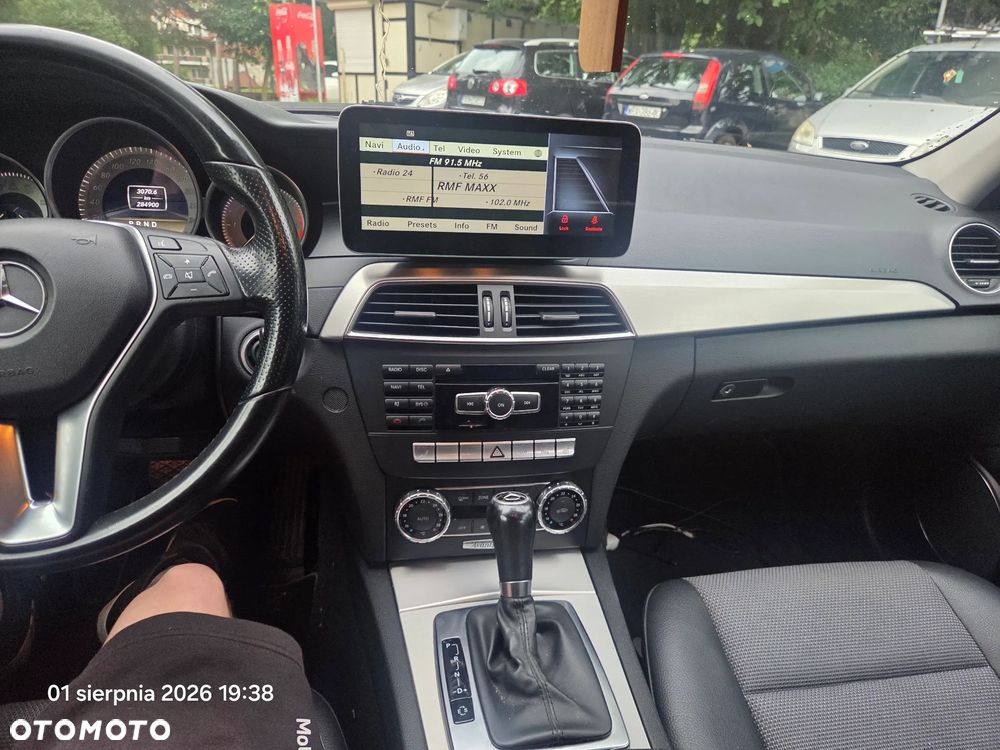 Mercedes-Benz Klasa C 220 CDI BlueEff 4-Matic Avantgarde - 23
