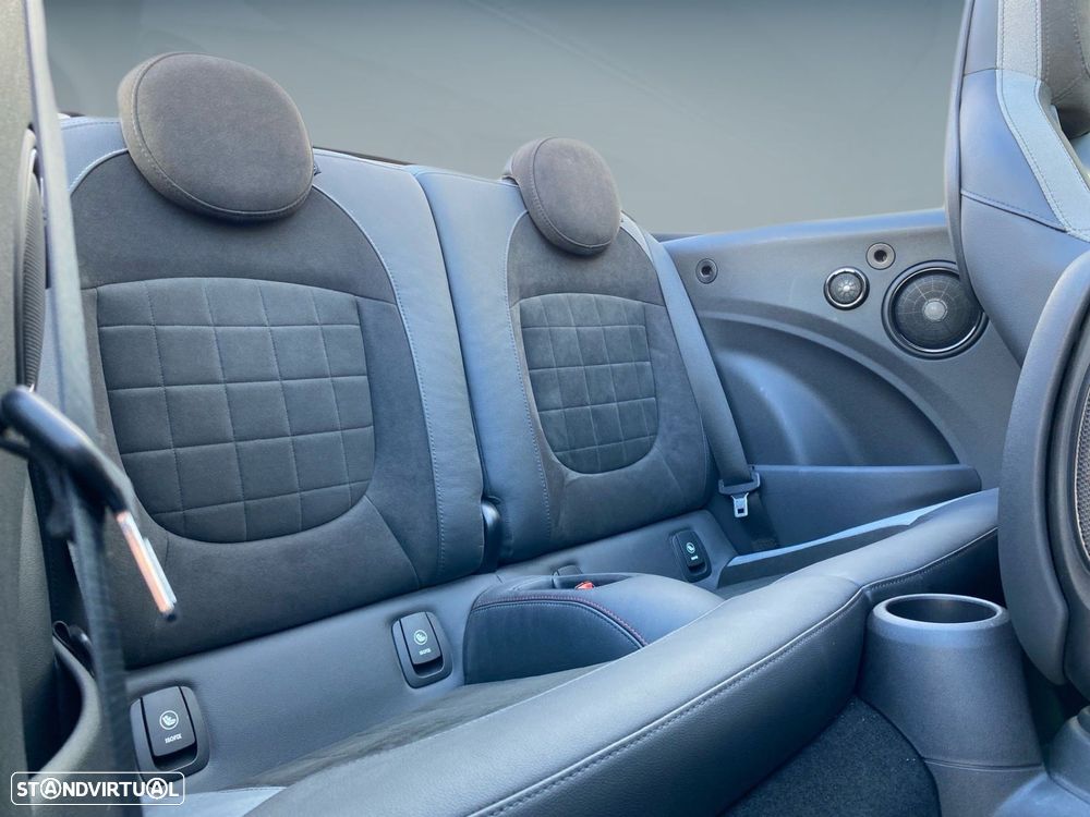 MINI Cabrio John Cooper Works Plus Auto Desportiva - 21