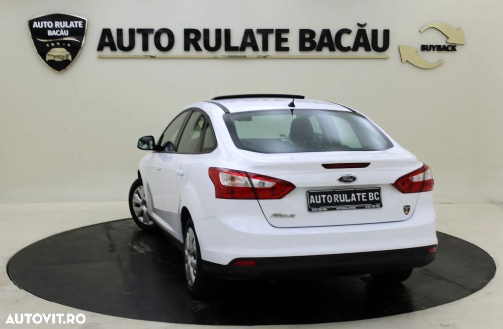 Ford Focus - 7