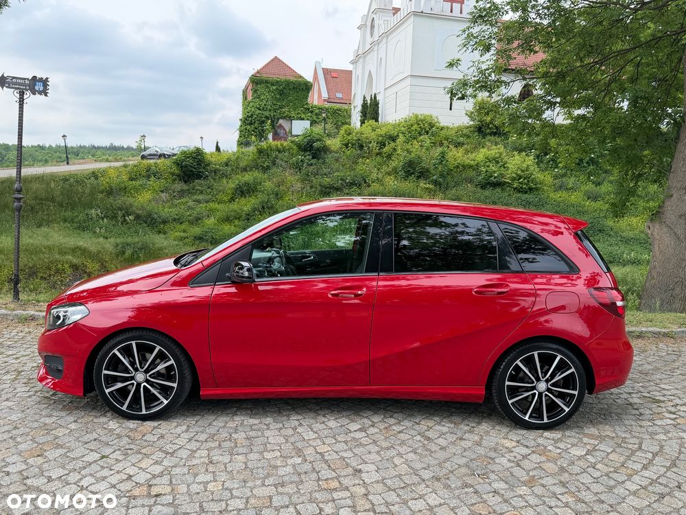 Mercedes-Benz Klasa B 180 7G-DCT Urban - 10