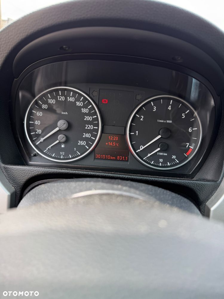 BMW Seria 3 - 8