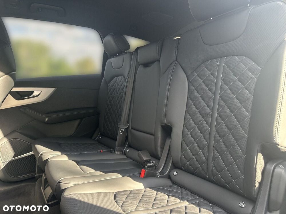 Audi Q7 - 16