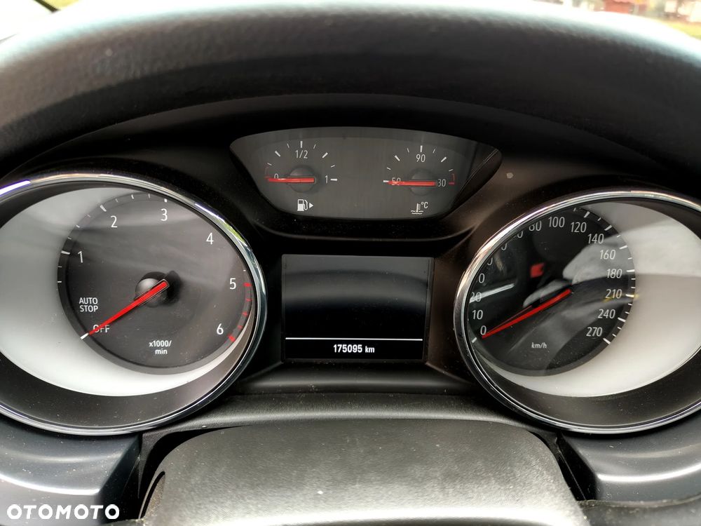 Opel Astra 1.6 D Start/Stop Innovation - 19