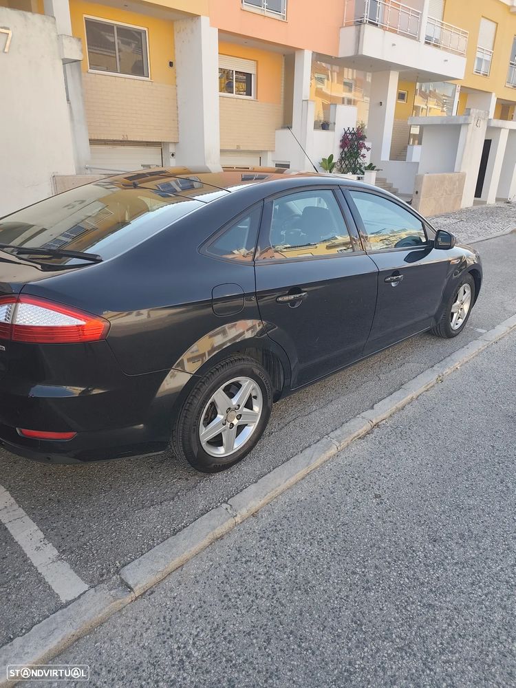 Ford Mondeo 1.8 TDCi Titanium - 2