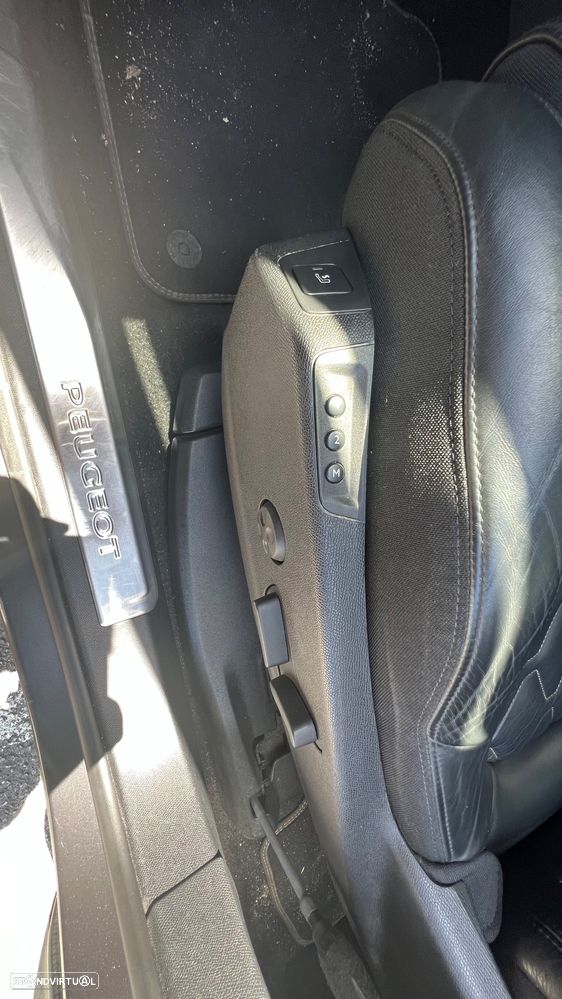 Peugeot 5008 1.6 BlueHDi GT Line EAT6 - 18