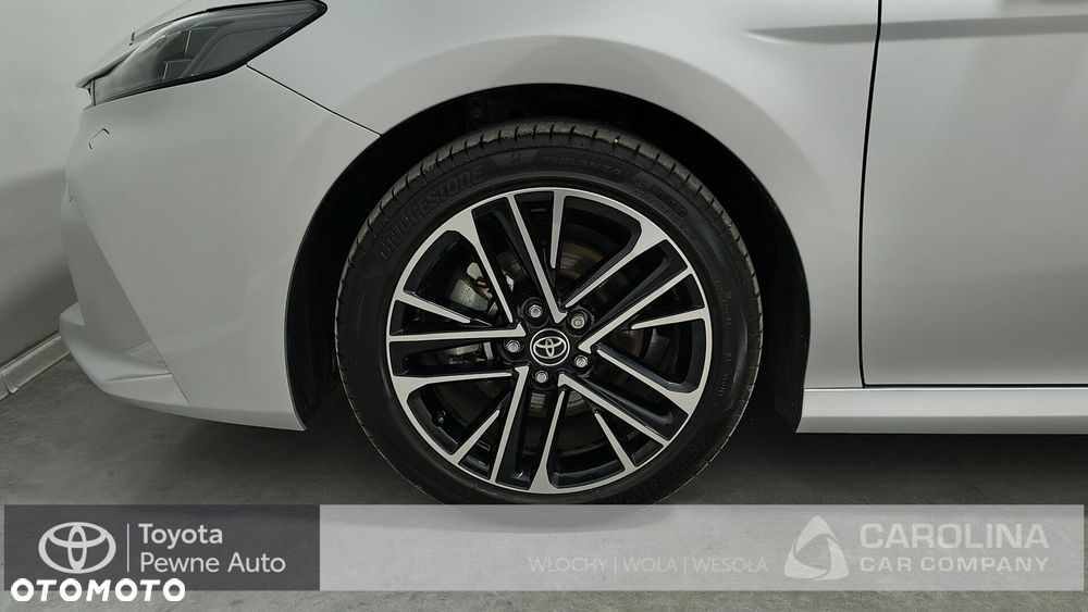 Toyota Camry - 29