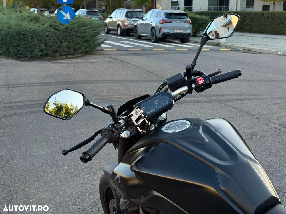 Yamaha MT-07 - 13