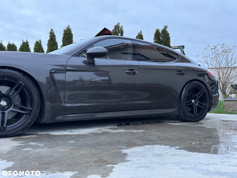 Porsche Panamera 4S PDK - 7