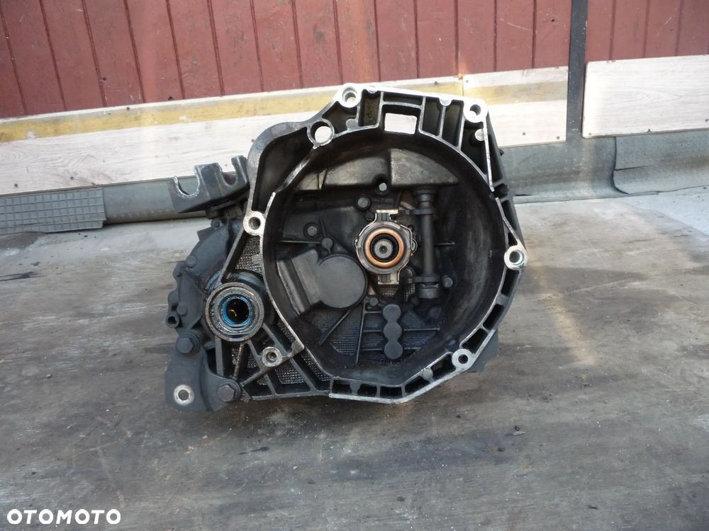 FIAT GRANDE PUNTO 1.3 JTD SKRZYNIA BIEGÓW - 2