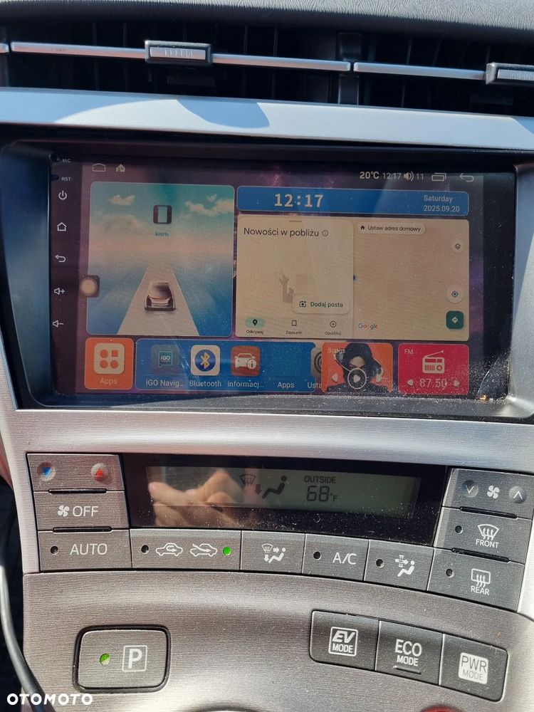 Toyota Prius (Hybrid) - 19