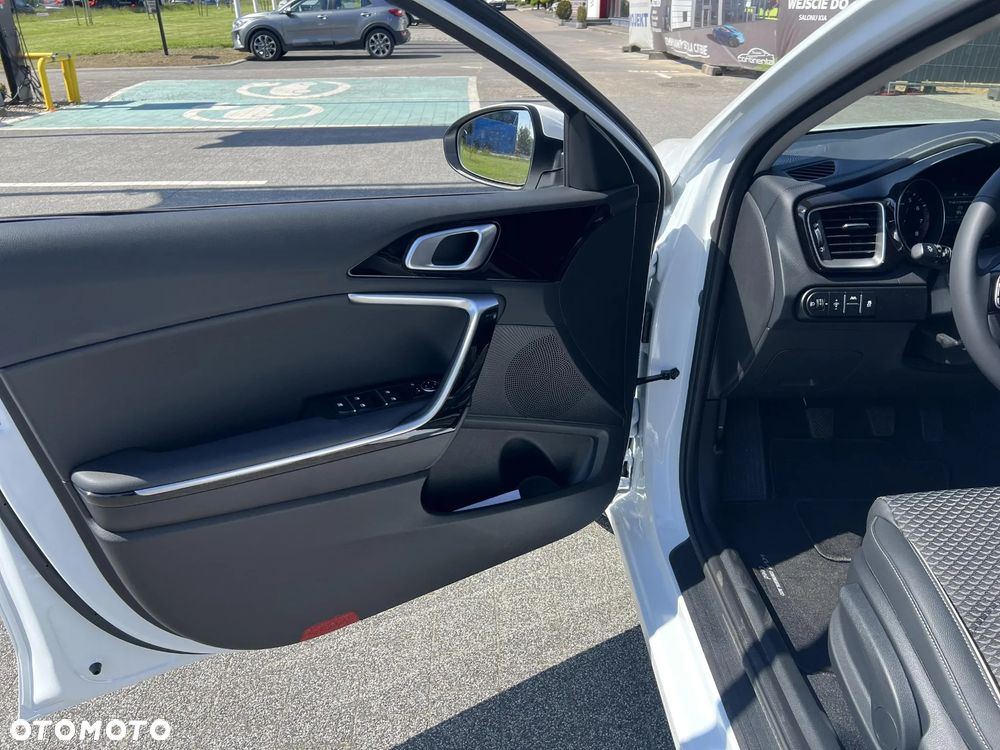 Kia Ceed 1.5 T-GDI Tribute - 10