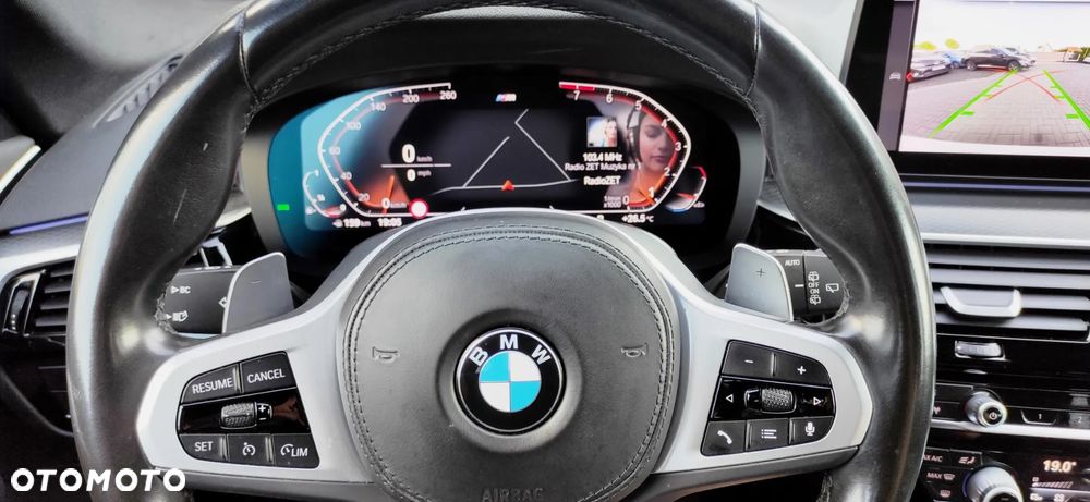 BMW Seria 5 530i Touring M Sport Edition - 10