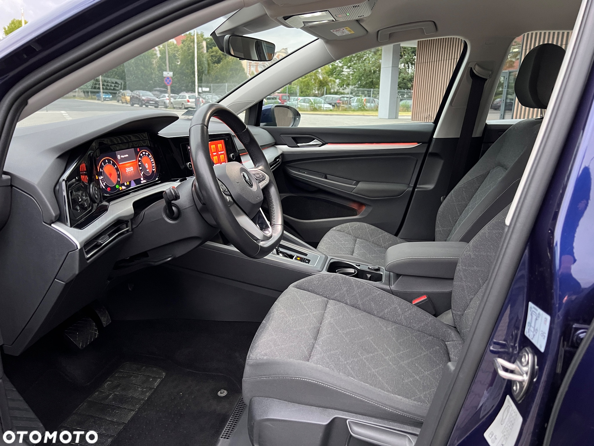 Volkswagen Golf - 11