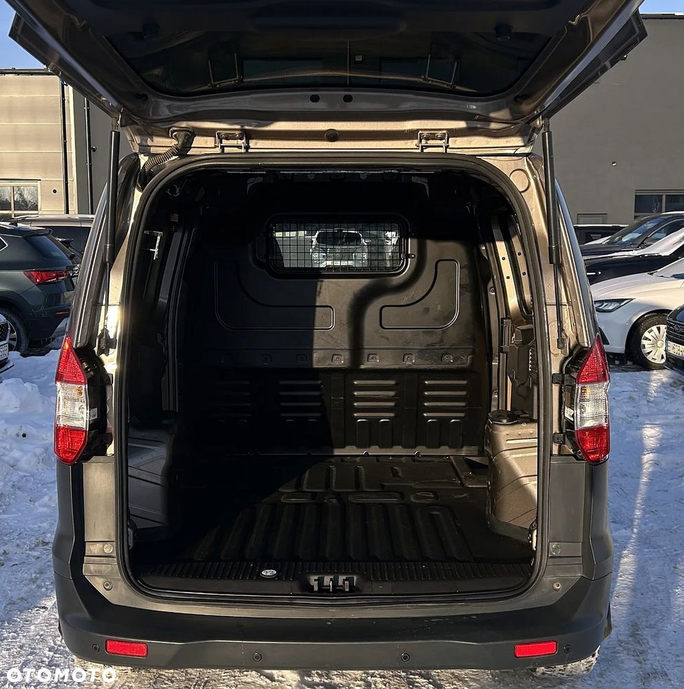 Ford Transit Courier Trend - 19