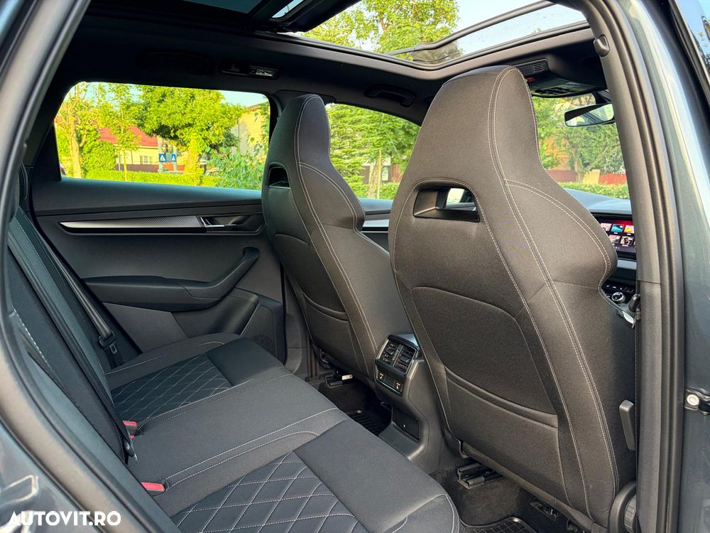 Skoda Karoq 2.0 TDI SCR 4x4 DSG Sportline - 11