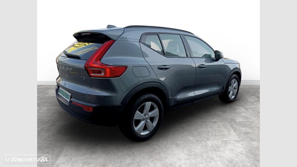 Volvo XC 40 1.5 T3 Momentum Tech Edition - 5