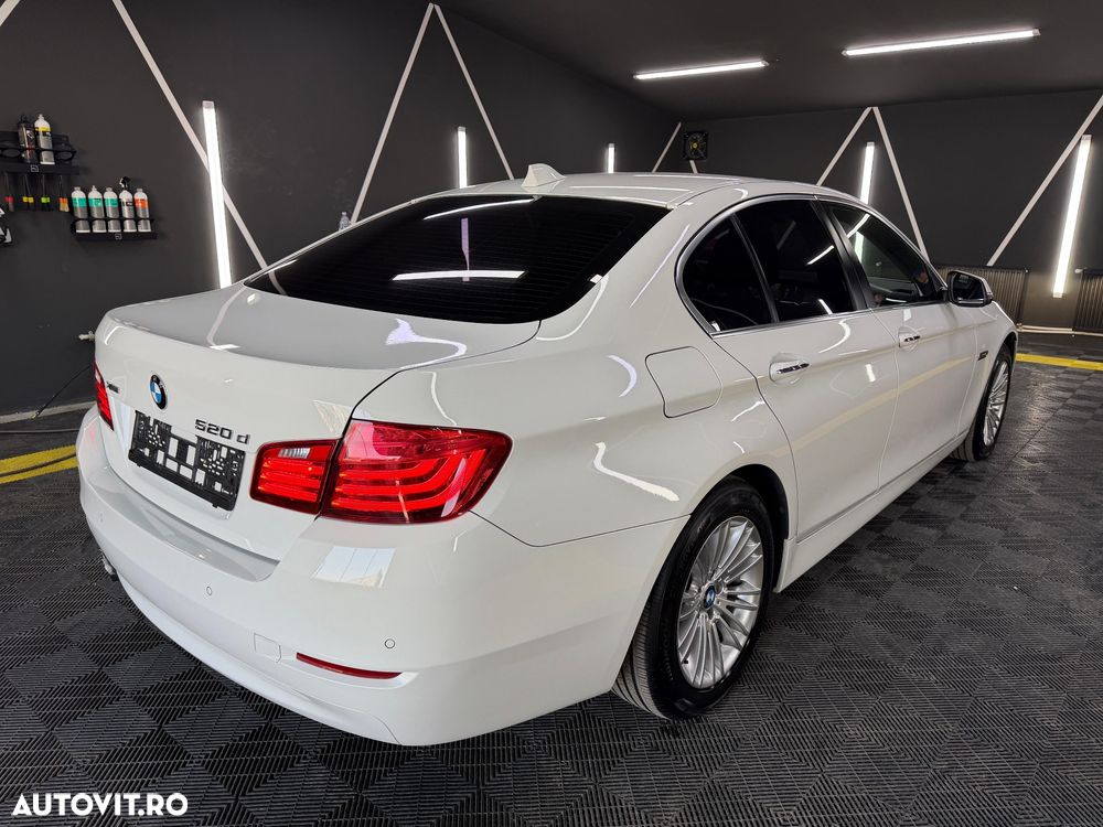 BMW Seria 5 520d xDrive Aut. Luxury Line - 17